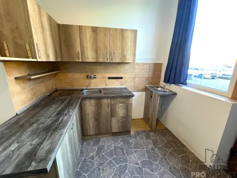 Pronájem bytu 2+1, Moravský Krumlov, Tiskárenská, 52 m2