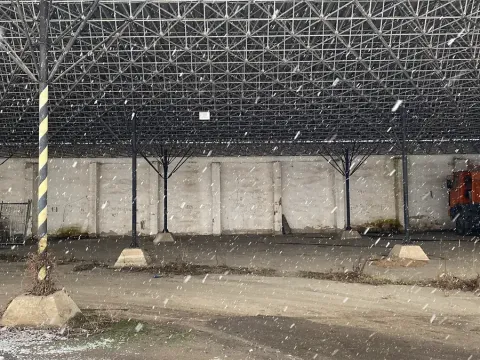 Pronájem garážového stání, Pardubice, 100 m2