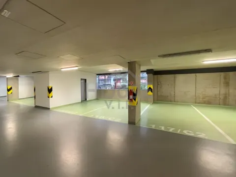 Prodej garáže, Praha, Makedonská, 15 m2