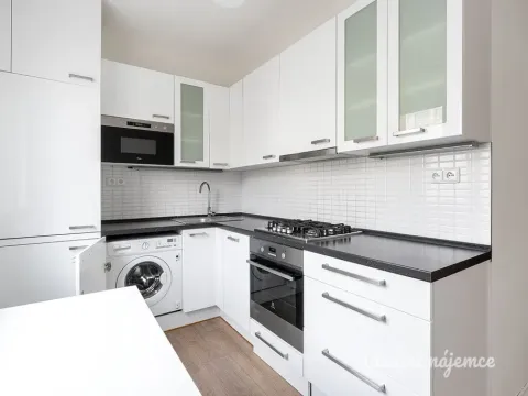 Pronájem bytu 2+1, Praha - Břevnov, Na Petřinách, 58 m2