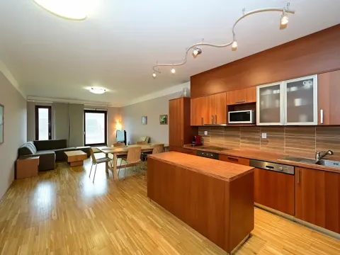 Pronájem bytu 2+kk, Praha - Karlín, Rohanské nábřeží, 77 m2