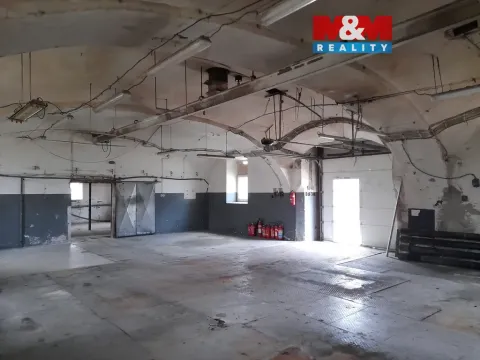 Pronájem, Lešná, 379 m2