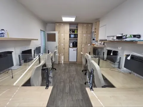 Pronájem kanceláře, Praha - Holešovice, Přístavní, 25 m2