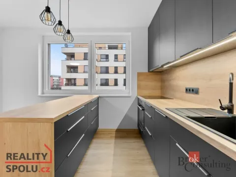 Pronájem bytu 2+kk, Hradec Králové, Pod Svahem, 50 m2