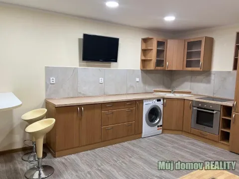 Pronájem bytu 4+kk, Buštěhrad, Kladenská, 83 m2