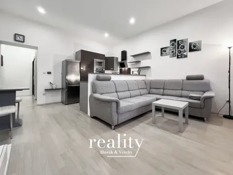 Pronájem bytu 2+kk, Znojmo, Sokolská, 40 m2