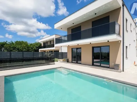 Prodej rodinného domu, Smoljanci, Chorvatsko, 240 m2