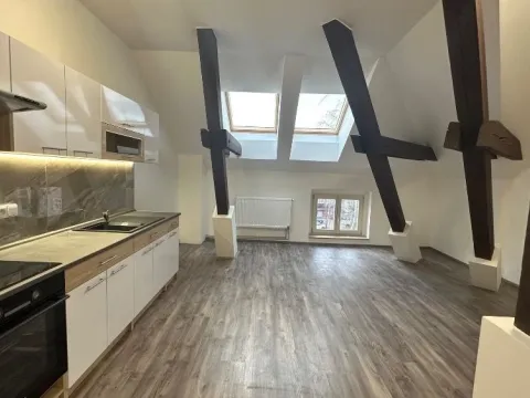 Pronájem bytu 2+kk, Cheb, Židovská, 64 m2