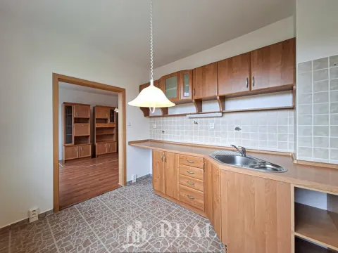 Pronájem bytu 2+1, Chomutov, Holešická, 62 m2