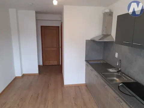 Pronájem bytu 2+kk, Husinec, Komenského, 34 m2