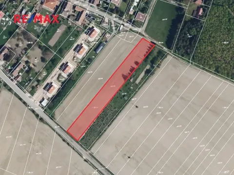 Prodej podílu pozemku pro bydlení, Lovčice, 1007 m2