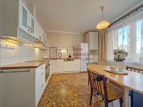 Pronájem bytu 4+1, Jindřichův Hradec, Kosmonautů, 87 m2