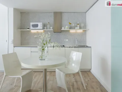 Pronájem bytu 2+kk, Praha - Košíře, Plzeňská, 53 m2