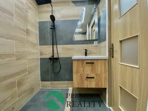 Pronájem bytu 1+1, Habartov, Švermova, 38 m2