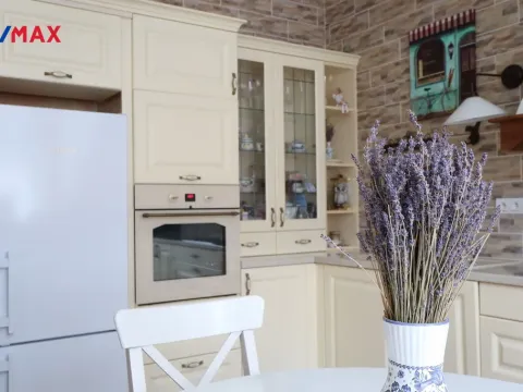 Prodej bytu 2+kk, Karlovy Vary, T. G. Masaryka, 76 m2