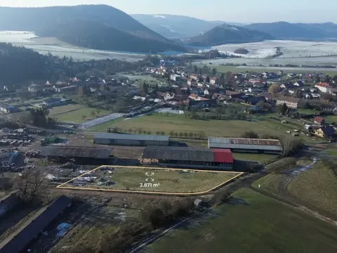 Pronájem komerčního pozemku, Lomnička, 2871 m2