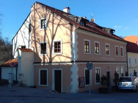 Prodej ubytování, Zlatá Koruna, 500 m2