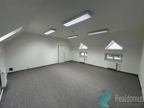 Pronájem kanceláře, České Budějovice - České Budějovice 2, Husova tř., 139 m2