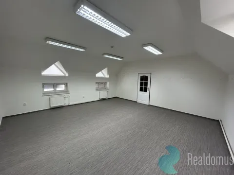 Pronájem kanceláře, České Budějovice - České Budějovice 2, Husova tř., 139 m2