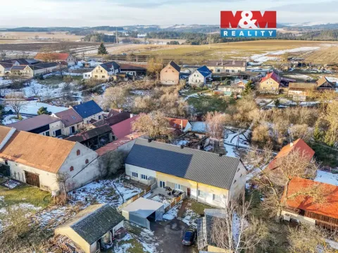 Prodej bytu 2+1, Planá - Svahy, 67 m2