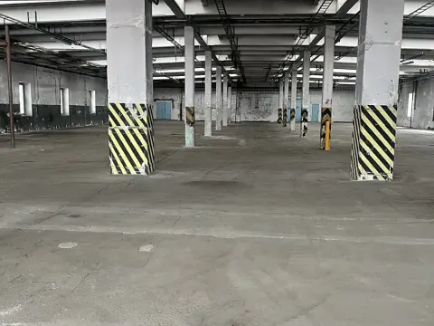 Pronájem skladu, Liberec, Bánskobystrická, 1300 m2