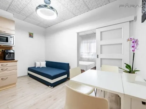 Pronájem bytu 2+kk, Praha - Michle, Jihlavská, 49 m2