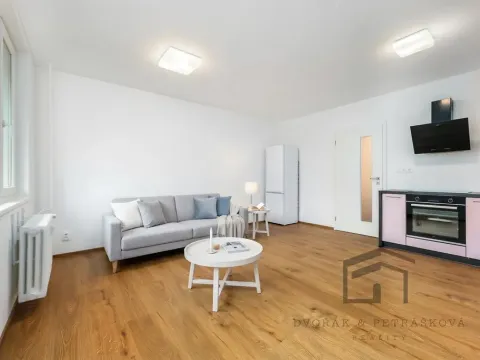 Pronájem bytu 4+kk, Praha - Modřany, Levského, 73 m2