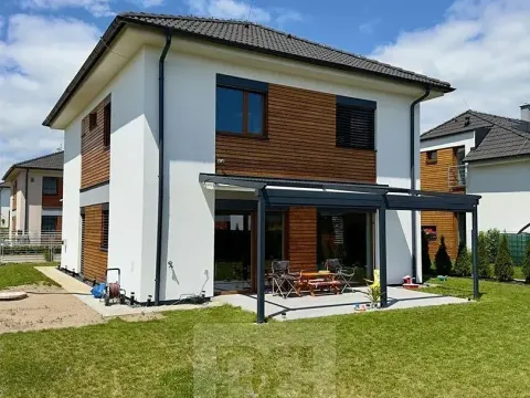 Pronájem rodinného domu, Zlonín, Borová, 198 m2