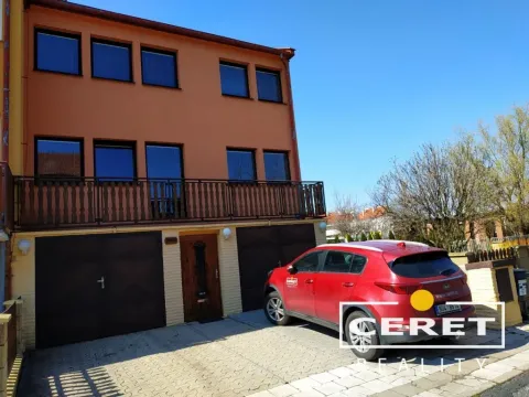 Pronájem bytu 3+1, Žatec, Šafaříkova, 70 m2