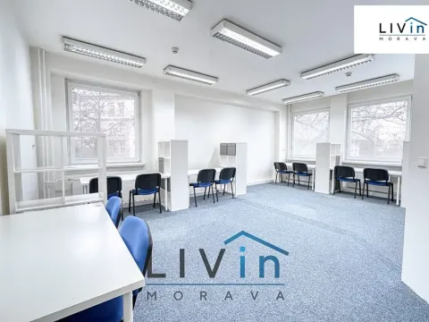 Pronájem kanceláře, Olomouc, Karolíny Světlé, 68 m2