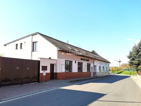 Prodej kanceláře, Zápy, 260 m2