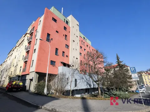 Pronájem bytu 2+kk, Praha - Košíře, Pod Klamovkou, 48 m2