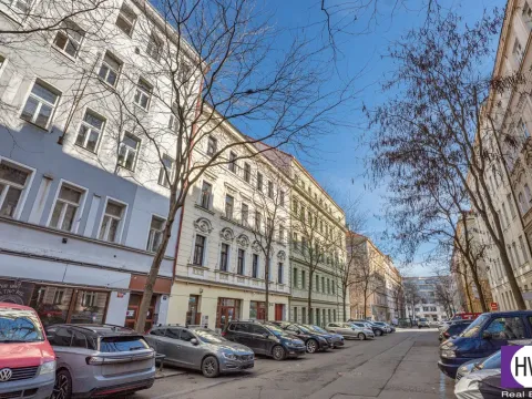 Prodej bytu 1+kk, Praha, Jagellonská, 36 m2