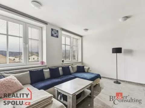 Prodej bytu 3+1, Trutnov - Poříčí, Voletinská, 61 m2