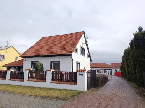 Pronájem skladu, Praha - Březiněves, Na hlavní, 1471 m2