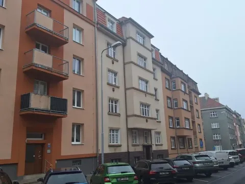Pronájem bytu 1+1, Teplice, Americká, 50 m2