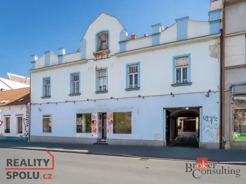 Prodej atypického bytu, Blansko, nám. Svobody, 309 m2