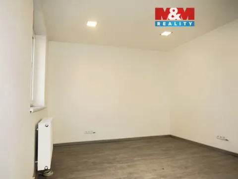 Pronájem kanceláře, Plzeň, Bělohorská, 13 m2