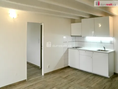 Pronájem bytu 1+1, Břeclav, Národních hrdinů, 28 m2