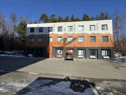 Pronájem kanceláře, Rožnov pod Radhoštěm, Lesní, 61 m2