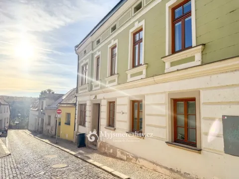 Pronájem bytu 1+kk, Znojmo, U Brány, 35 m2