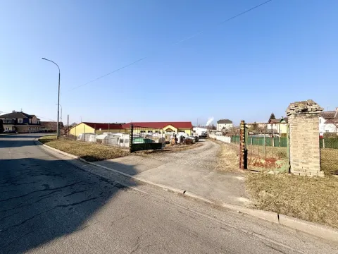 Prodej obchodního prostoru, Planá, 1200 m2