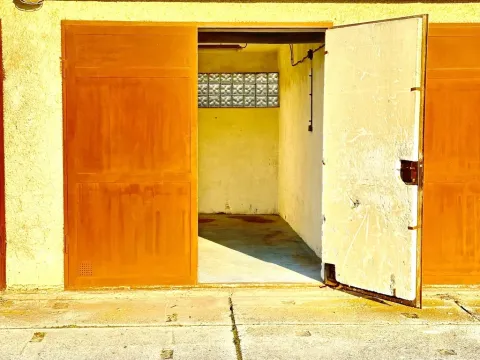 Pronájem garáže, Staré Město, Zlechovská, 17 m2