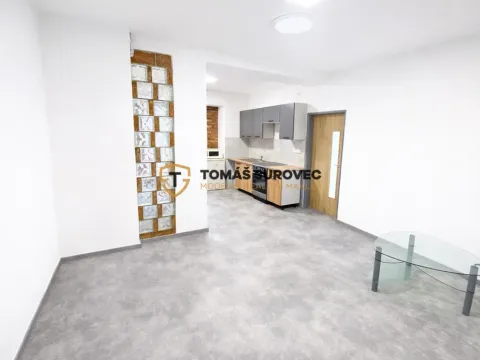 Pronájem kanceláře, Valašské Klobouky, Nádražní, 64 m2