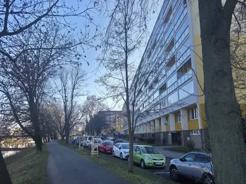 Pronájem bytu 3+1, Hradec Králové, Smetanovo nábřeží, 59 m2