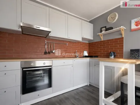 Pronájem bytu 1+kk, Ústí nad Labem - Všebořice, Spartakiádní, 32 m2