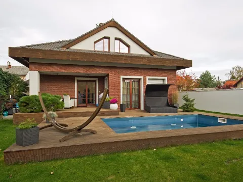 Pronájem domu, Praha - Modřany, Herrmannova, 230 m2