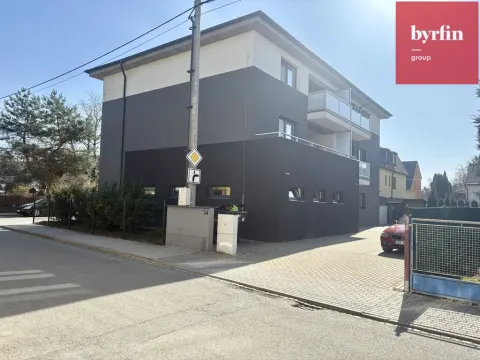 Pronájem bytu 2+kk, Opava, Ovocná, 64 m2