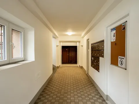 Pronájem - jiné, Praha - Žižkov, Jeseniova, 3 m2