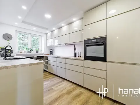 Prodej bytu 2+1, Olomouc, Albertova, 55 m2